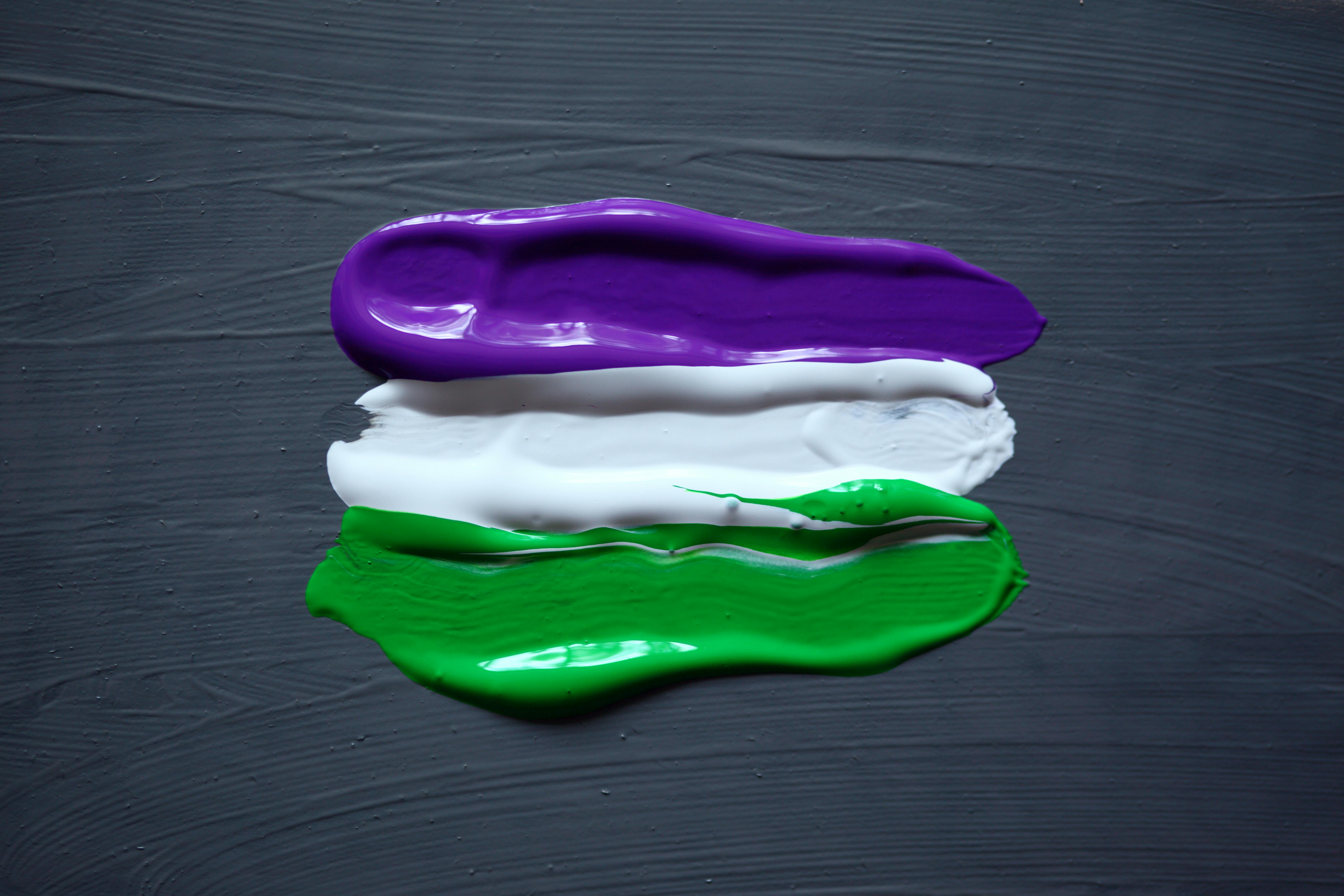 Acrylic paints close-up demonstrating color mixing for beginner artists